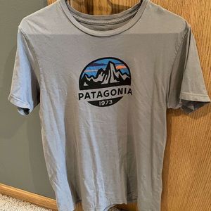 Men’s patagonia t-shirt